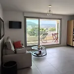 T2 Neuf Avec Piscine à * Sainte-Maxime
