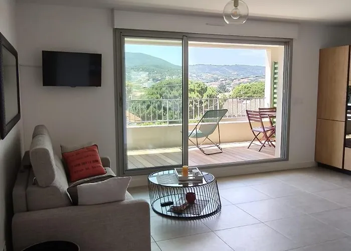 T2 Neuf Avec Piscine A * Sainte-Maxime